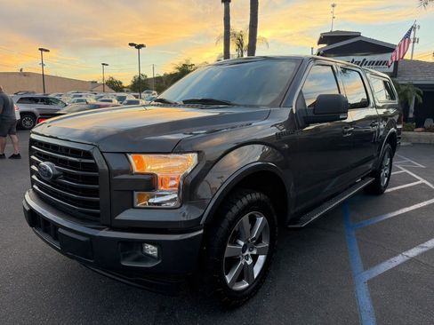 Used 2017 Ford F150 XLT w/ Equipment Group 302A Luxury RWD image 3