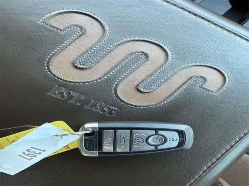 Used 2023 Ford F350 King Ranch w/ Chrome Package image 34