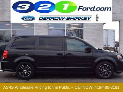 Used 2017 Dodge Grand Caravan SXT w/ Driver Convenience Group