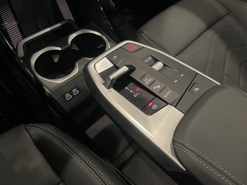 Used 2025 BMW X1 xDrive28i w/ Technology Package image 18