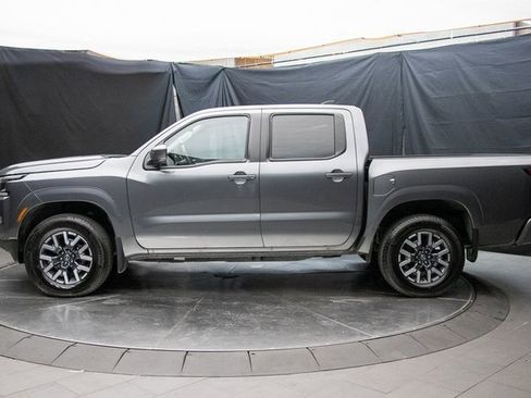 Used 2024 Nissan Frontier SL w/ Technology Package image 9