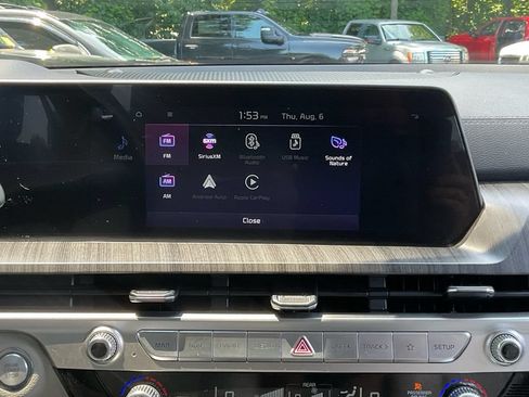 Used 2023 Kia Telluride EX w/ EX Captain's Chair Package FWD image 21