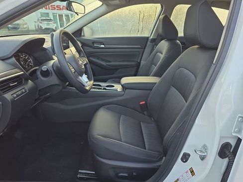 New 2025 Nissan Altima 2.5 SV w/ SV Special Edition Package image 14