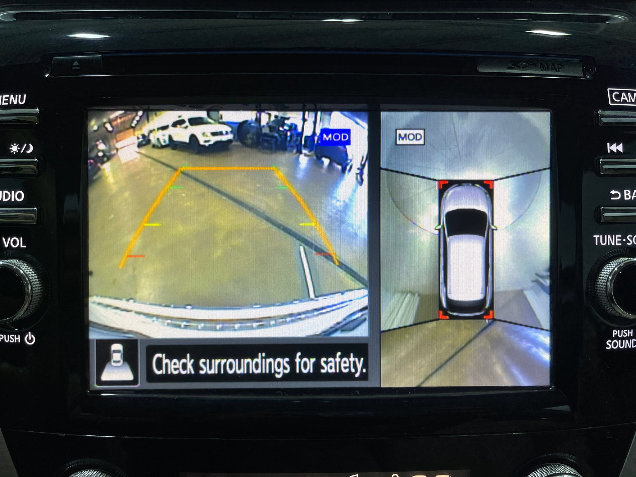 Used 2017 Nissan Murano Platinum w/ Platinum Technology Package FWD image 10