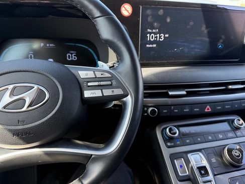Used 2024 Hyundai Palisade SEL FWD image 8