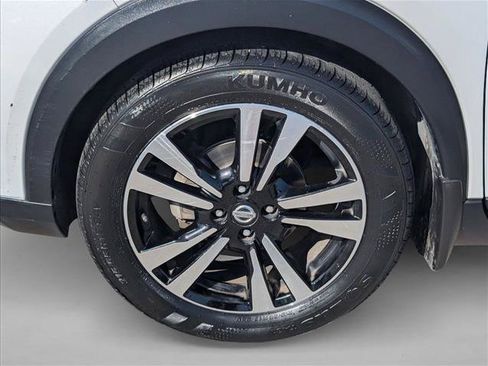 Used 2018 Nissan Kicks SV FWD image 22