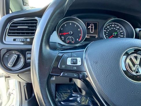 Used 2018 Volkswagen Golf SEL image 19