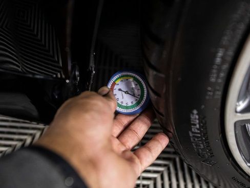 Used 2015 Mercedes-Benz SL 63 AMG w/ Driver Assistance Package image 34