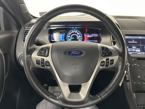 Used 2013 Ford Taurus SEL image 12