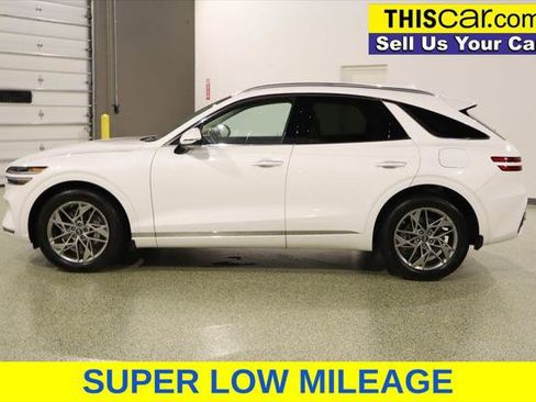 Used 2025 Genesis GV70 2.5T w/ Select Package AWD/4WD image 4
