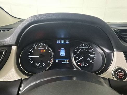 Used 2022 Nissan Rogue Sport SL AWD/4WD image 15