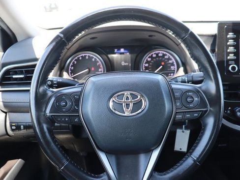 Used 2023 Toyota Camry SE FWD image 18