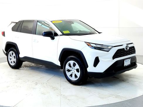 Used 2025 Toyota RAV4 LE image 7