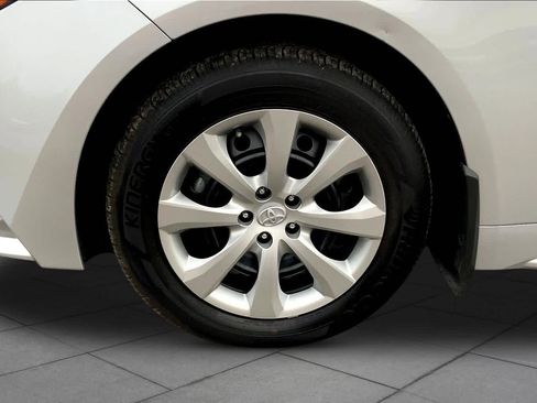 Used 2026 Toyota Corolla LE image 11
