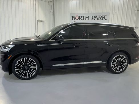 Used 2023 Lincoln Aviator Black Label w/ Dynamic Handling Package AWD/4WD image 6