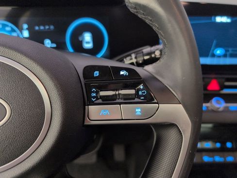 Used 2024 Hyundai Elantra Limited image 43