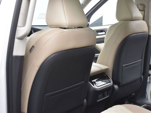 New 2026 Nissan Armada Platinum image 19