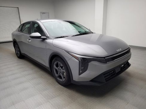 Used 2025 Kia K4 FWD image 13