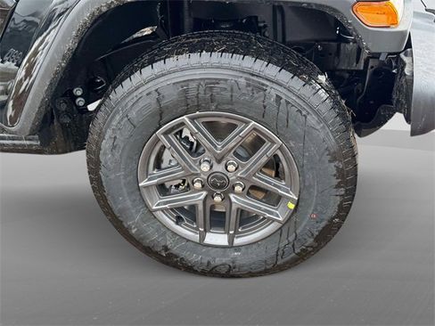 New 2026 Jeep Gladiator Sport image 8