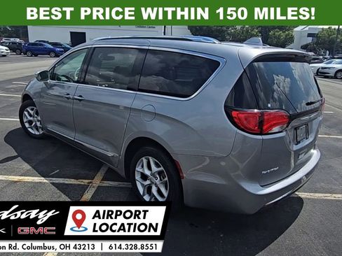 Used 2020 Chrysler Pacifica Limited image 6