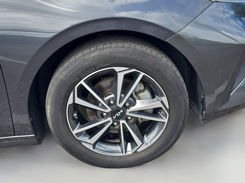 Used 2023 Kia Forte LXS w/ LXS Technology Package image 30