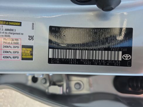 Used 2025 Toyota Corolla LE FWD image 33