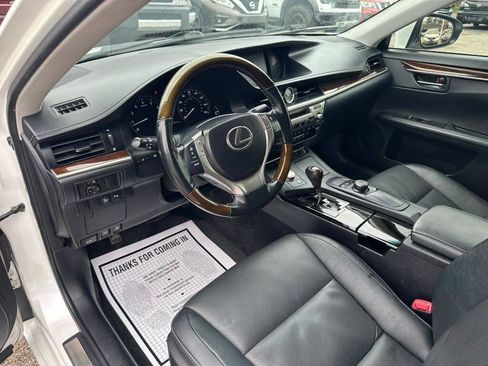 Used 2015 Lexus ES 350 w/ Premium Package FWD image 11