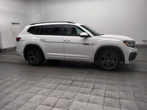 Used 2021 Volkswagen Atlas SE w/ Towing Package FWD image 11