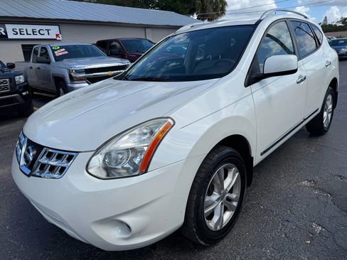 Used 2012 Nissan Rogue SV image 2