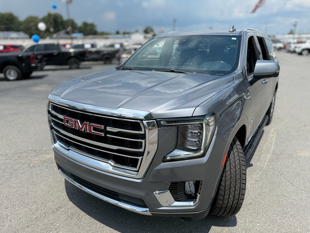 Used 2021 GMC Yukon XL SLT w/ SLT Luxury Plus Package AWD/4WD image 15