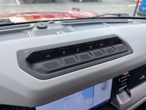 Used 2022 Ford Bronco Badlands AWD/4WD image 33