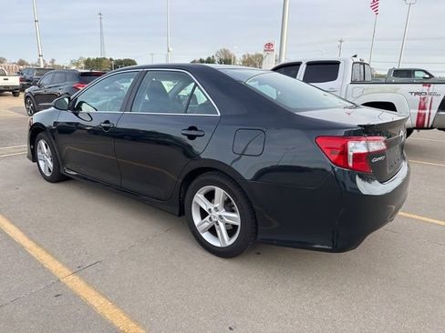 Used 2012 Toyota Camry SE image 6