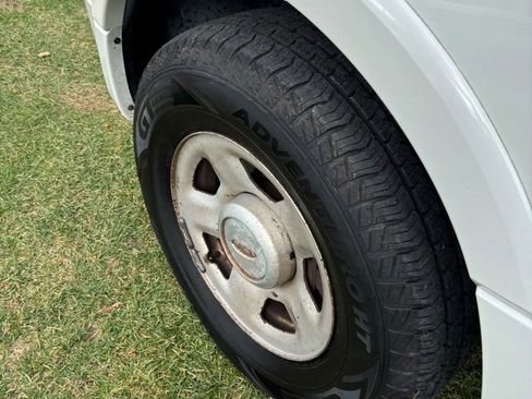 Used 2008 Ford Expedition XLT image 35