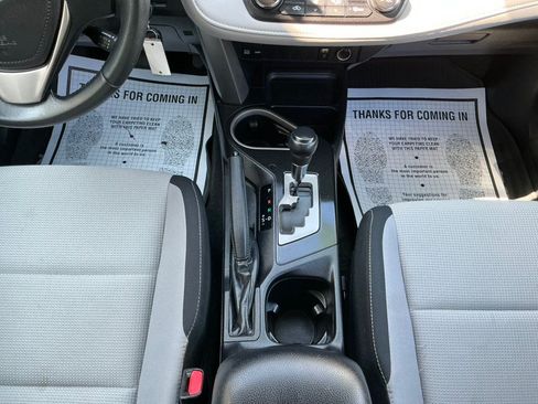 Used 2016 Toyota RAV4 XLE AWD/4WD image 34