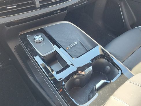 New 2026 Buick Enclave Avenir image 32