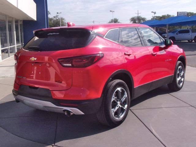 Used 2024 Chevrolet Blazer LT AWD/4WD image 11
