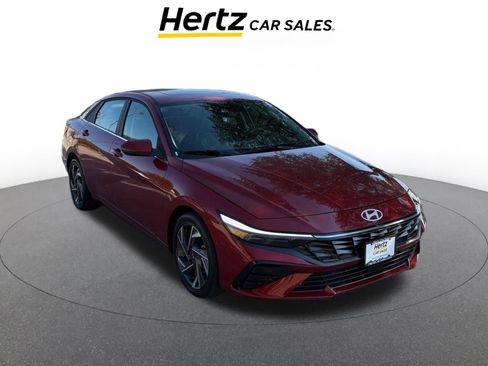 Used 2025 Hyundai Elantra Limited image 1