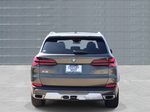 Used 2025 BMW X5 xDrive40i w/ Premium Package image 4