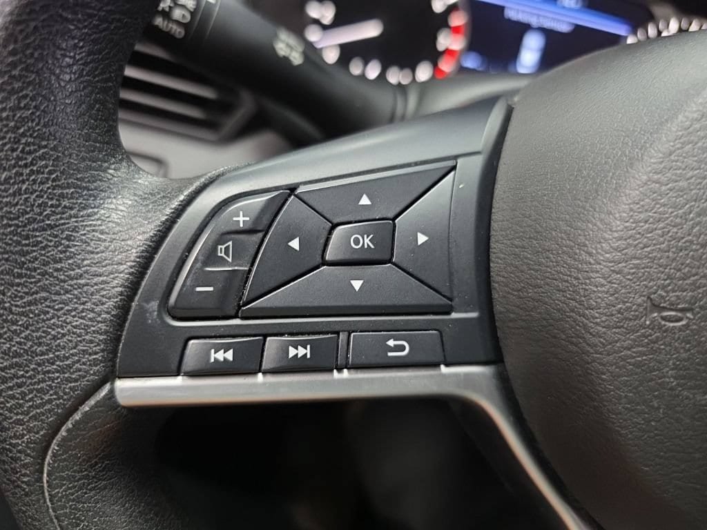 Used 2024 Nissan Altima 2.5 SV FWD image 19