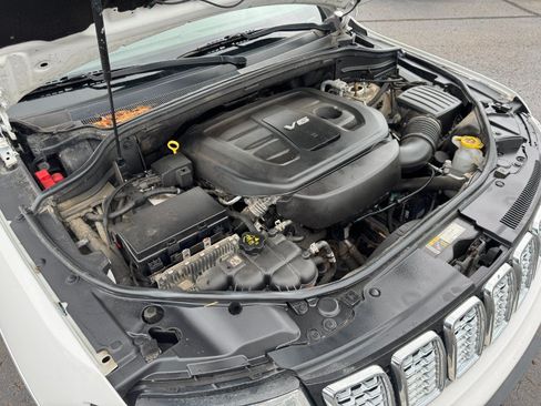 Used 2019 Jeep Grand Cherokee Summit AWD/4WD image 26