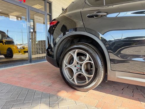 Used 2018 Alfa Romeo Stelvio Ti Sport image 19