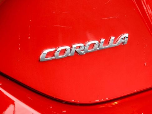 Used 2017 Toyota Corolla SE image 23