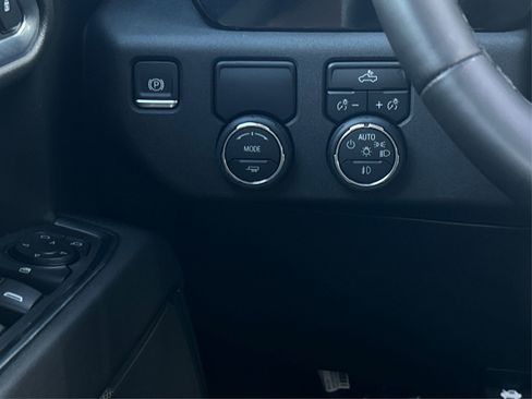 Used 2024 Chevrolet Silverado 1500 RST image 22