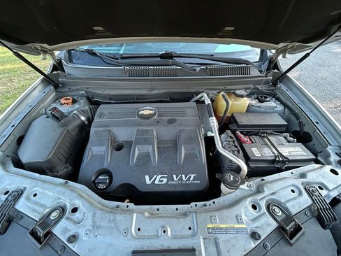 Used 2012 Chevrolet Captiva Sport LT image 11