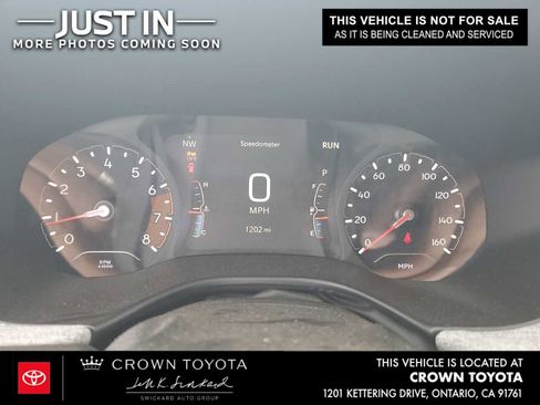 Used 2024 Jeep Compass Latitude AWD/4WD image 4