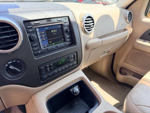 Used 2004 Ford Expedition Eddie Bauer AWD/4WD image 13