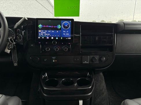New 2026 GMC Savana 2500 RWD image 23