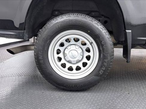 Used 2023 Chevrolet Colorado W/T RWD image 36