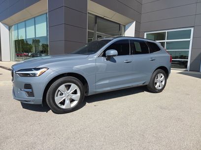Certified 2022 Volvo XC60 B5 Momentum