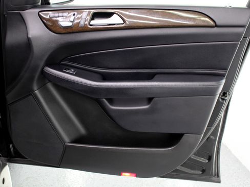 Used 2018 Mercedes-Benz GLS 450 4MATIC w/ Premium Package image 52